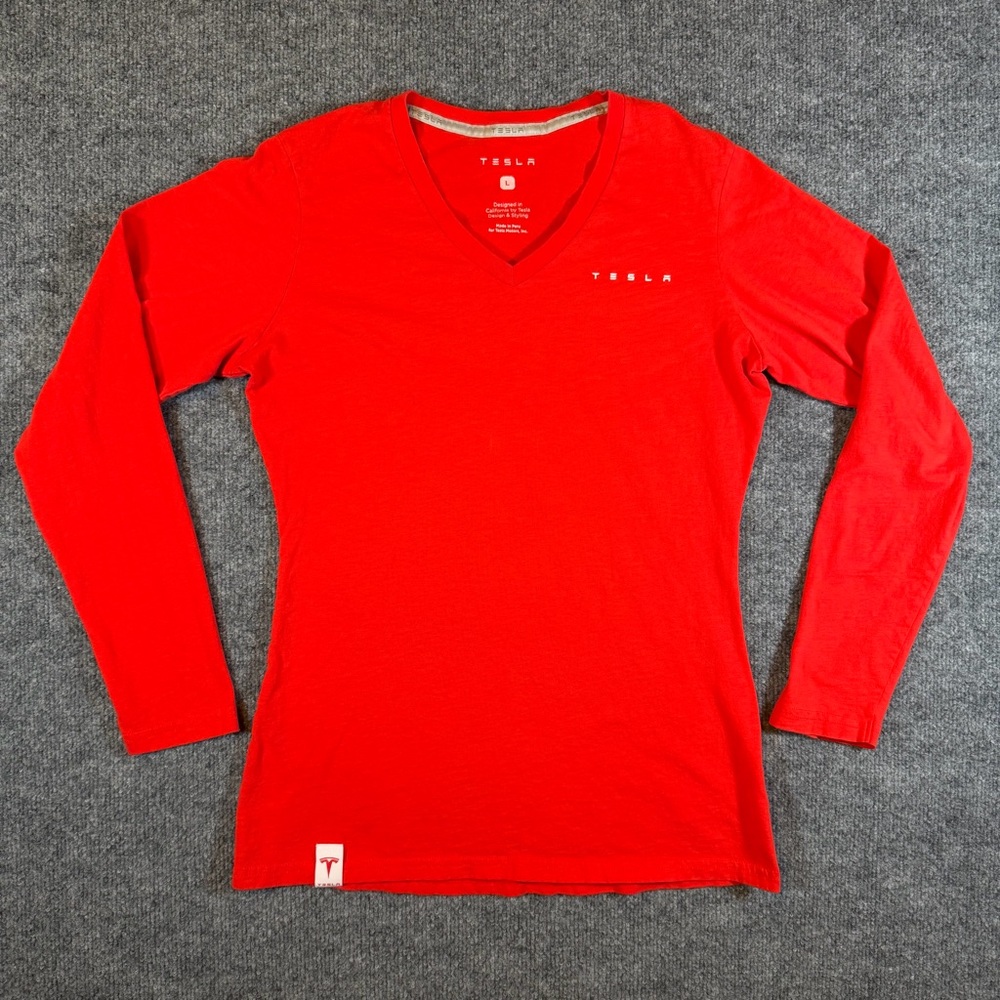 Tesla Women's Size‎ L Red Long Sleeve Cotton V-Neck T-Shirt NWOT